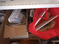 Lot 32 - groot lot huisraad - afbeelding 3 van  6