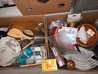 Lot 32 - groot lot huisraad - afbeelding 6 van  6