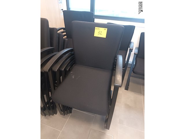 Lot 32 - kantoorstoel. 15 stuks - afbeelding 1 van  4
