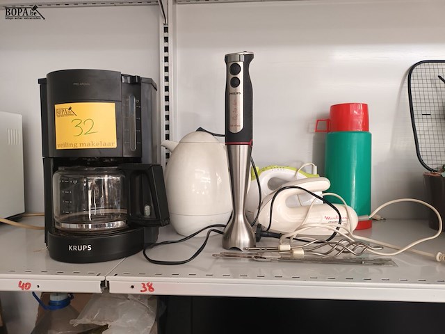 Lot 32 - keukentoestellen en thermos. 6 stuks - afbeelding 1 van  4
