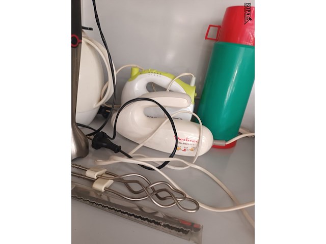 Lot 32 - keukentoestellen en thermos. 6 stuks - afbeelding 4 van  4