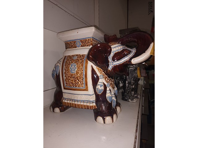 Lot 32 - plantentafel olifant - afbeelding 2 van  4