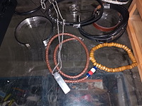 Lot 32 - polshorloges en armbanden. 16 stuks - afbeelding 3 van  8