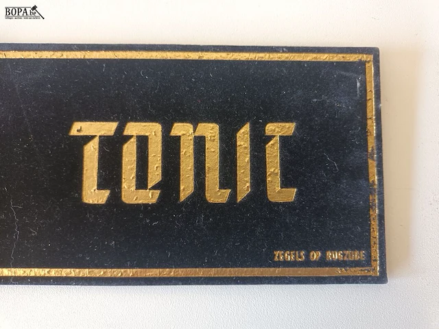 Lot 32 - reclame bord tonic met zegel - afbeelding 2 van  4