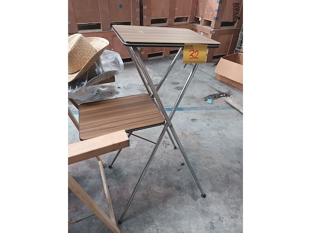 Lot 32 - standaard voor diaprojector - afbeelding 3 van  3