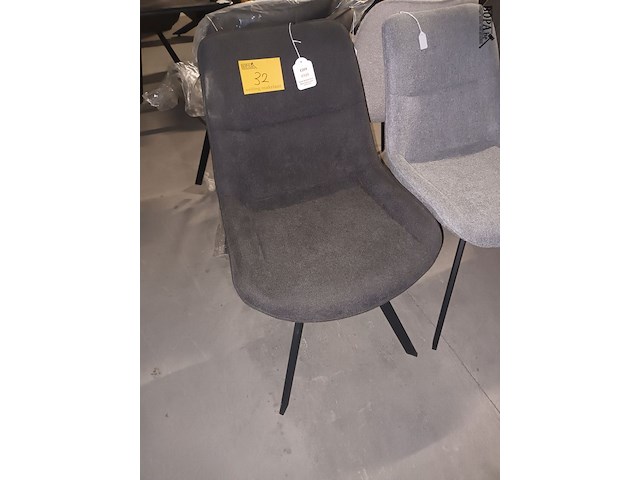 Lot 32 - stoel amsterdam. 3 stuks - afbeelding 2 van  6