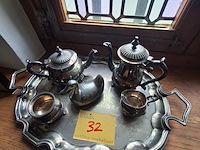 Lot 32 - verzilverd theeset, 6-delig - afbeelding 1 van  1