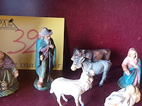 Lot 32 - vintage miniatuur kerststalfiguren. 12 stuks - afbeelding 2 van  6