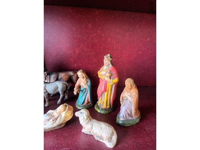 Lot 32 - vintage miniatuur kerststalfiguren. 12 stuks - afbeelding 3 van  6