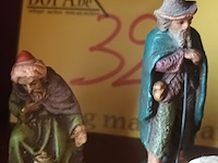 Lot 32 - vintage miniatuur kerststalfiguren. 12 stuks - afbeelding 5 van  6