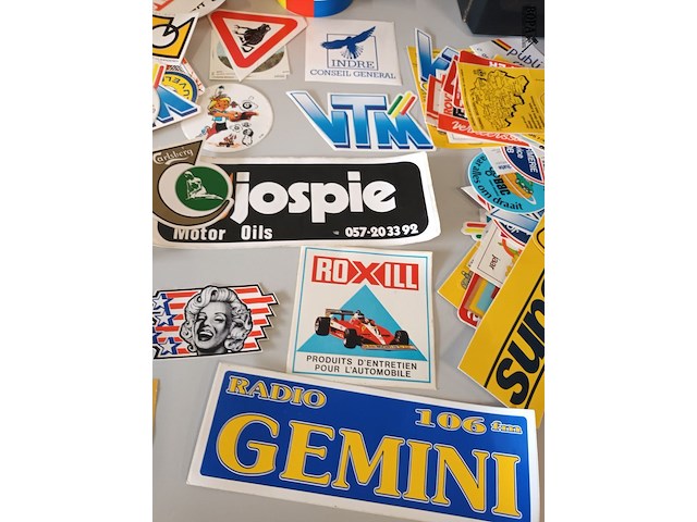 Lot 32 - vintage stickers. 150 stuks - afbeelding 3 van  6