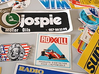 Lot 32 - vintage stickers. 150 stuks - afbeelding 3 van  6