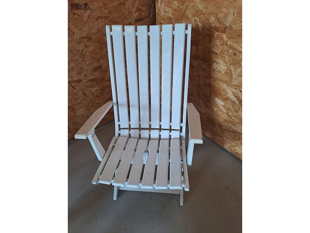 Lot 32 - vintage tuinset wit: plastiek en hout - afbeelding 6 van  6