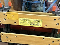 Lot 32 - werkbank opplooibaar black & decker - afbeelding 1 van  2