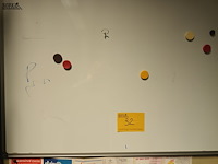 Lot 32 - whiteboard - afbeelding 2 van  2