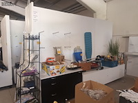 Lot 32 - winkel dubbelzijdige displaywand - afbeelding 2 van  2