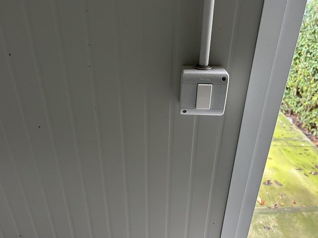 Lot 32 werfcontainer - afbeelding 2 van  14