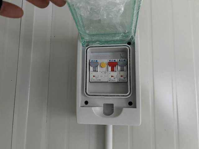 Lot 32 werfcontainer - afbeelding 11 van  14