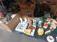 Lot 320 - kerstmateriaal en decoratie - afbeelding 1 van  4