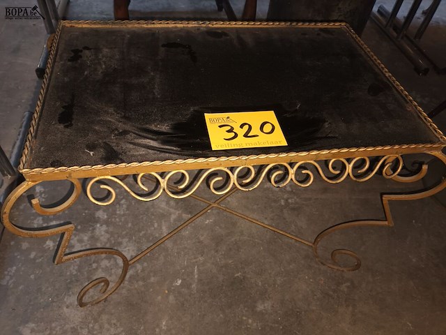 Lot 320 - salontafel - afbeelding 3 van  3