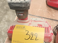 Lot 322 - accu boormachine milwaukee - afbeelding 3 van  3