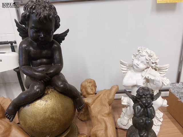 Lot 322 - diverse engelen decoratie beeldjes, ong 12 stuks - afbeelding 3 van  3