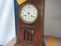 Lot 324 - art nouveau klok