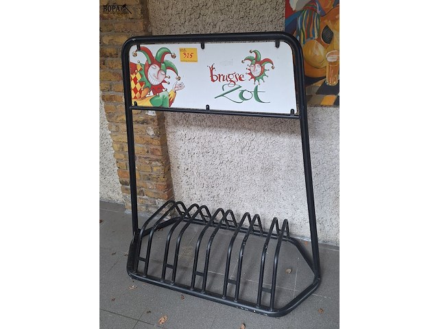 Lot 325 - fietsenrek brugse zot - afbeelding 1 van  1