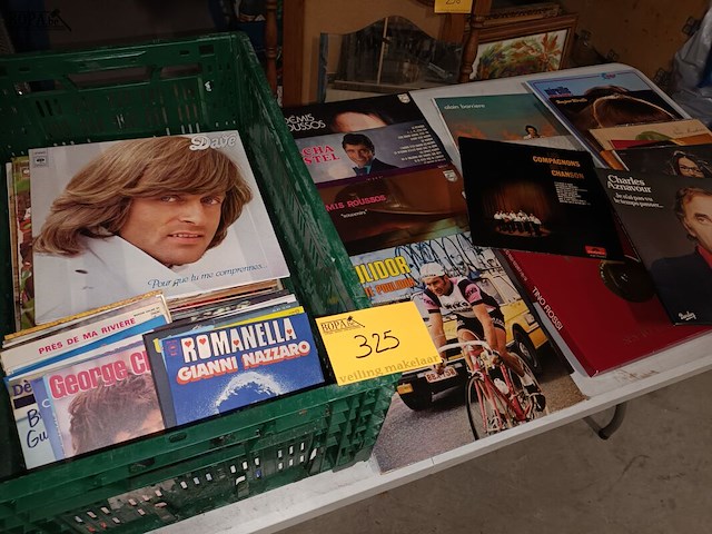 Lot 325 - lp’s en singles. 60 stuks - afbeelding 1 van  4