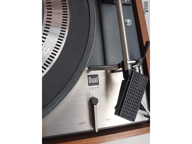 Lot 325 - platenspeler dual 1219 - afbeelding 3 van  4