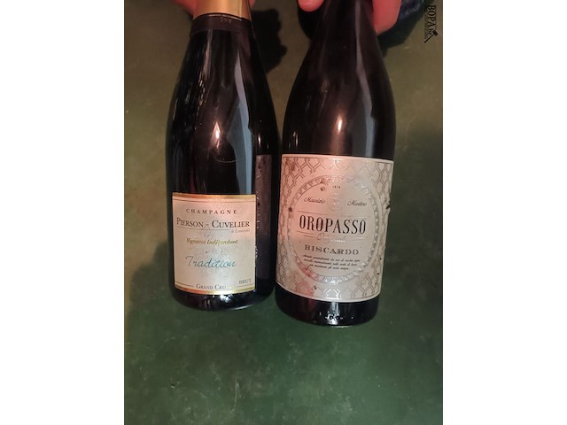 Lot 325 - wijn en champagne. 6 flessen - afbeelding 1 van  2