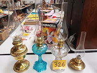Lot 326 - olielampen. 4 stuks - afbeelding 1 van  4