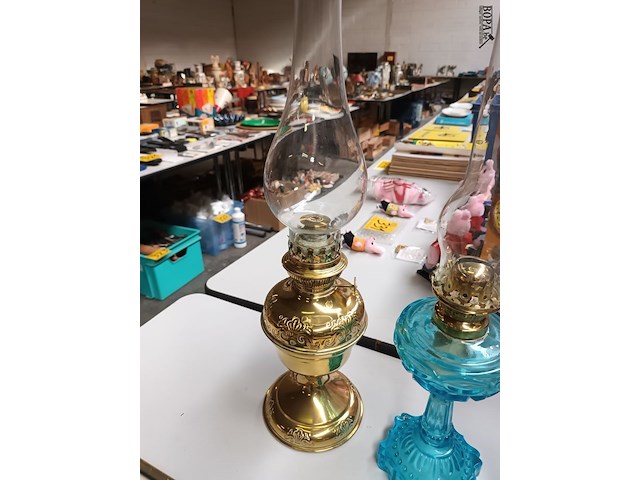 Lot 326 - olielampen. 4 stuks - afbeelding 2 van  4