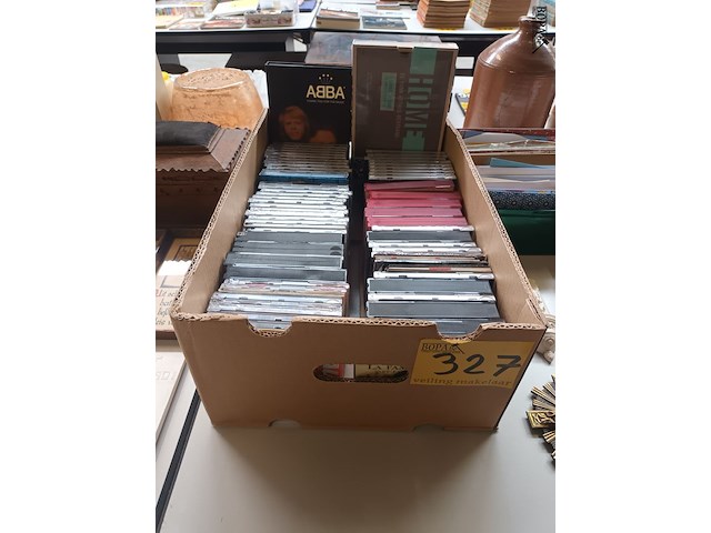 Lot 327 - cd’s. 70 stuks - afbeelding 1 van  5