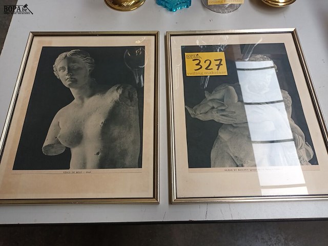 Lot 327 - kaders met romeinse beelden. 2 stuks - afbeelding 1 van  3