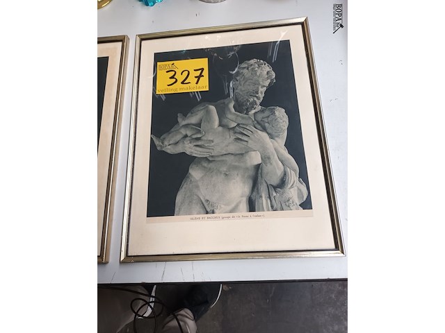 Lot 327 - kaders met romeinse beelden. 2 stuks - afbeelding 3 van  3