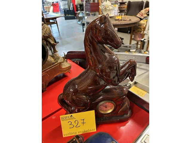 Lot 327 - retro decoratieve klok - paard - afbeelding 1 van  3