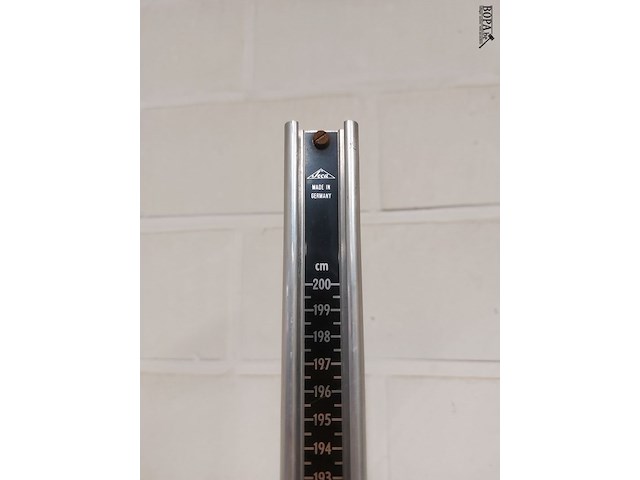 Lot 328 - medische weegschaal seca - afbeelding 3 van  5