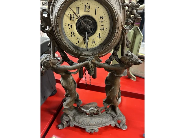 Lot 328 - retro tafelklok - afbeelding 2 van  3