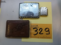 Lot 329 - aansteker en sigarendoosjes - afbeelding 1 van  6