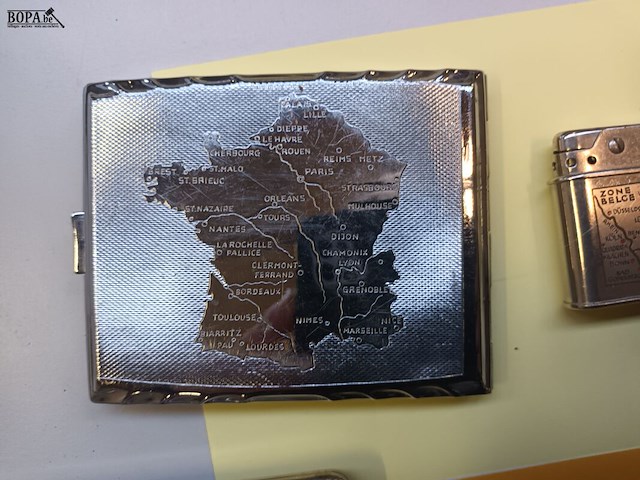 Lot 329 - aansteker en sigarendoosjes - afbeelding 5 van  6