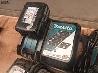 Lot 329 - accu klopboormachine makita - afbeelding 3 van  3