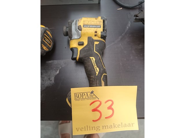 Lot 33 - accu slagschroefmachine dewalt - afbeelding 1 van  4