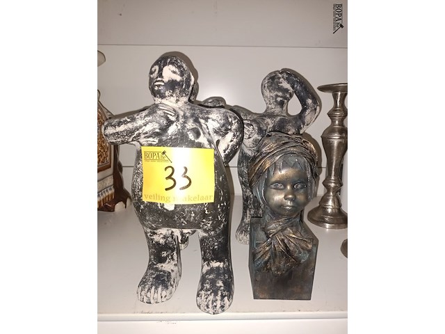 Lot 33 - beelden. 4 stuks - afbeelding 1 van  4