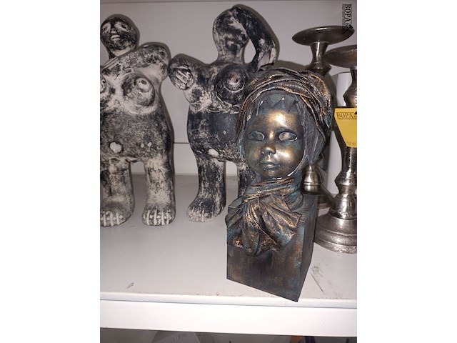 Lot 33 - beelden. 4 stuks - afbeelding 4 van  4