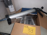 Lot 33 - beglazingskit en pistool - afbeelding 2 van  5