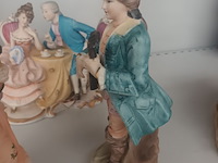 Lot 33 - biscuit beeldjes. 3 stuks - afbeelding 2 van  5