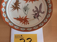 Lot 33 - chinees sierbord met vissen - afbeelding 1 van  4