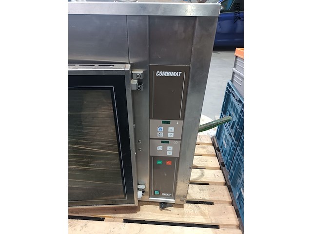 Lot 33 - combisteamer leventi - afbeelding 2 van  5