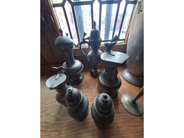 Lot 33 - decoratie. 9 stuks - afbeelding 2 van  3